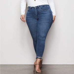 Good American Good Waist Crop Jean